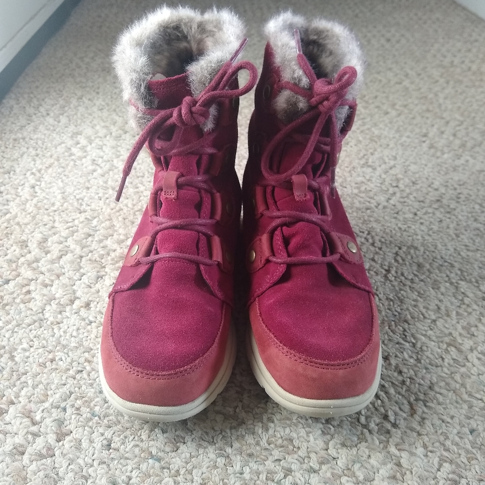 Sorel Explorer Joan Boots Size 8